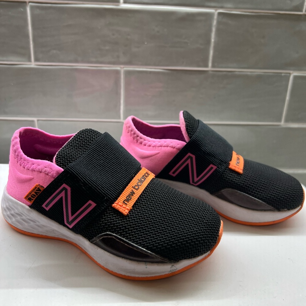 New Balance Kids Fresh Foam Roav Running Shoe